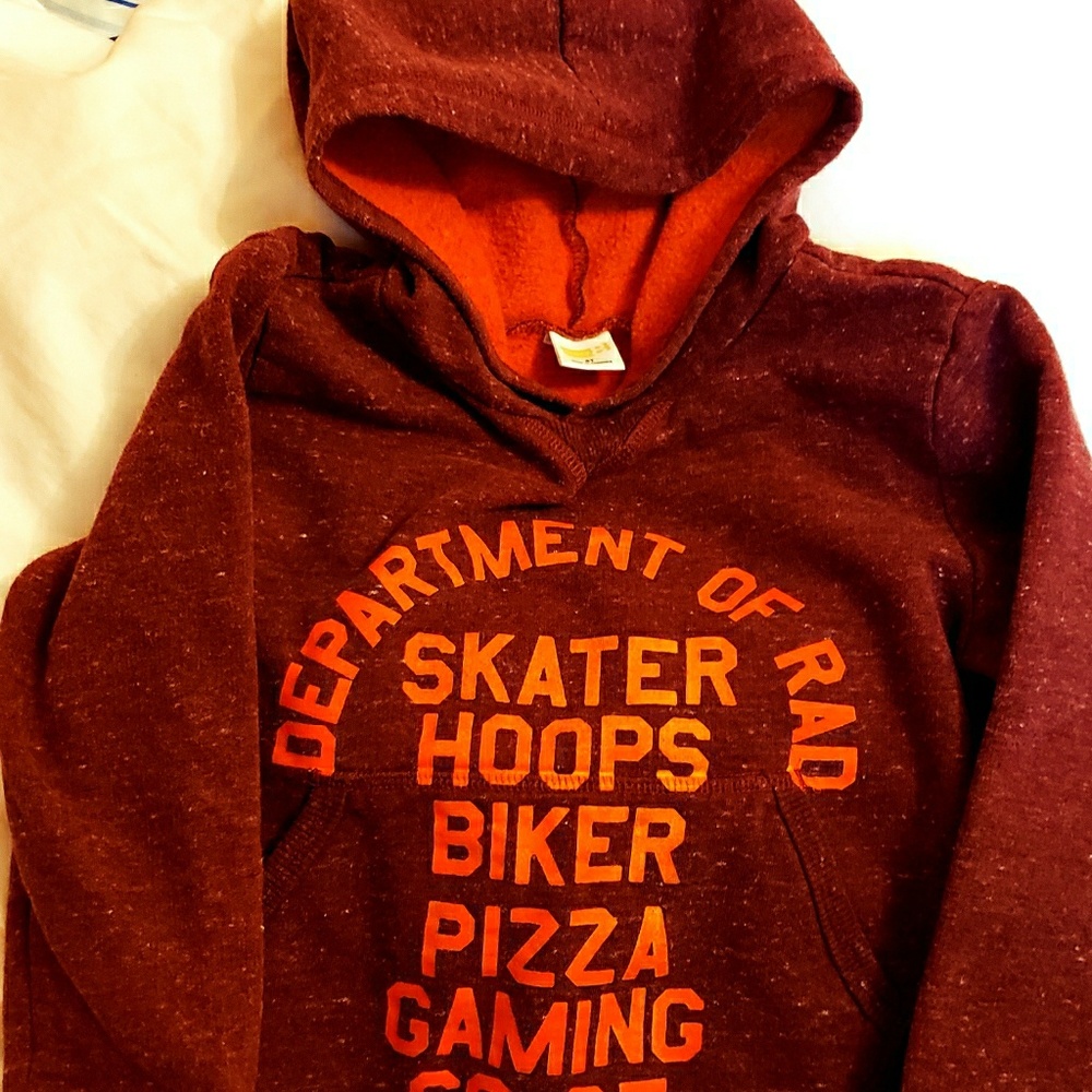 Sweatshirt